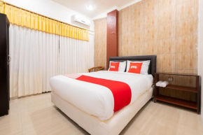 OYO 1695 Royal Senggigi Hotel